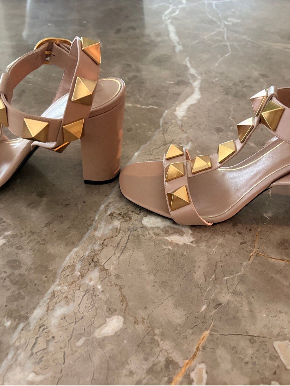 Valentino Nude Pink Leather Studded T-Strap Sandals with Gold Pyramid Studs - Picture 4 of 4